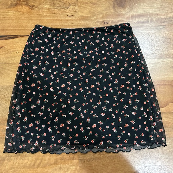 Urban Outfitters Dresses & Skirts - Urban Outfitters Black Mini Skirt with Red Floral Print